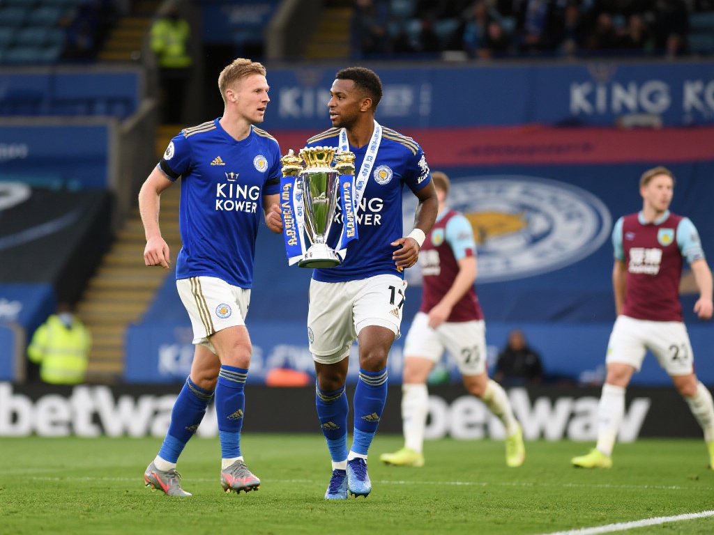 斯洛特:领先切尔西18分惊喜,各队差距并不大 此外,不少赛季发生过类似案例。多个赛季的